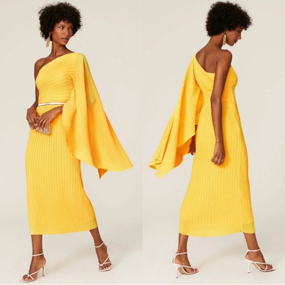 Solace London Pleated Lila Dress in Yellow Size US 10